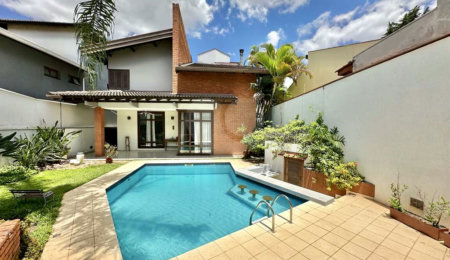 Casa à venda com 4 quartos, sendo 2 suítes,  no condomínio São Paulo Ii, Cotia - SP