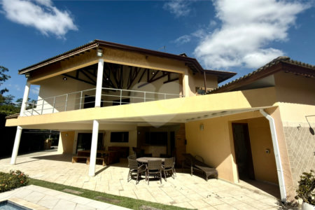 Casa à venda com 4 suítes no condomínio Parque Village Castelo, Itu - SP