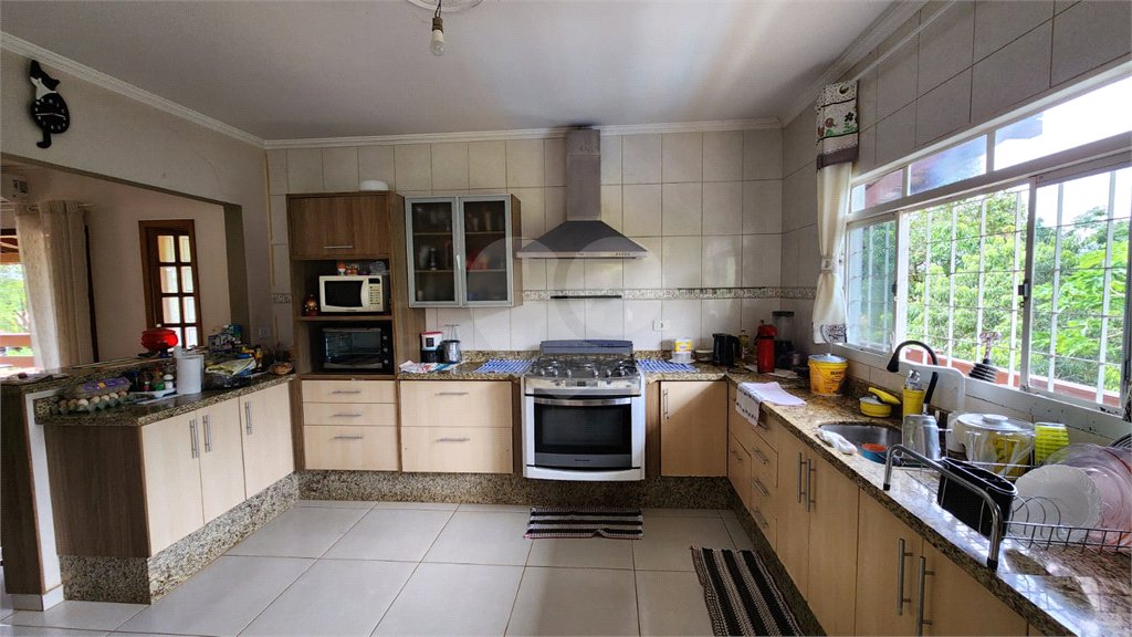 Chácara à venda com 3 quartos, sendo 1 suíte, em Jardim Buru, Salto, SP