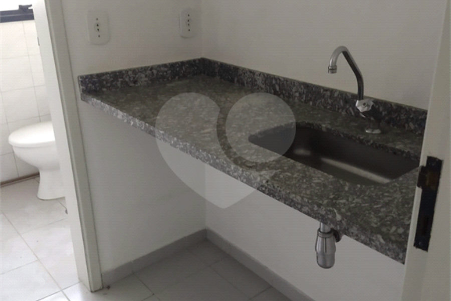 Sala à venda com 1 quarto em Vila Olímpia, São Paulo, SP