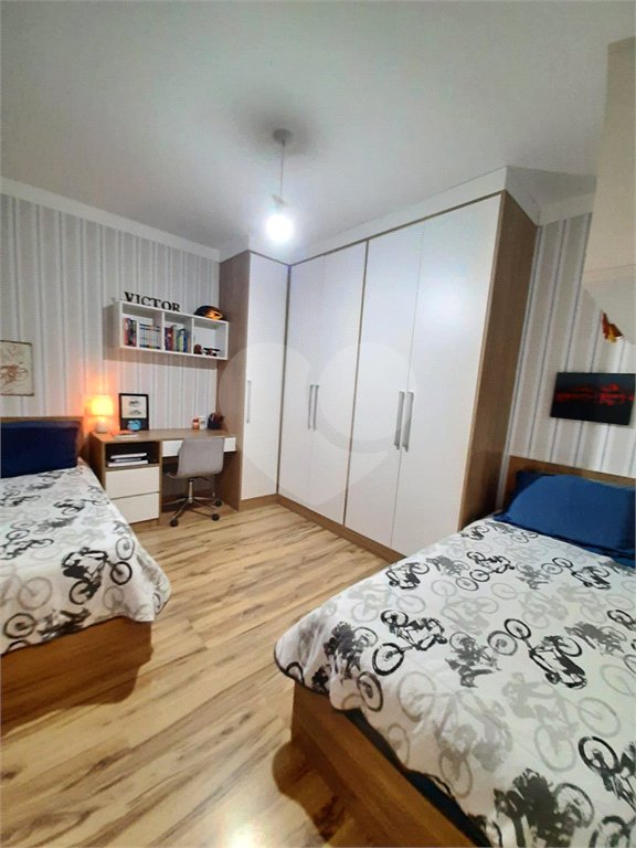 Sobrado à venda com 3 quartos, sendo 1 suíte, em Vila Suissa, Mogi das Cruzes, SP