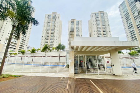 Apartamento à venda com 3 quartos, sendo 1 suíte,  no Centro, São Bernardo do Campo, SP