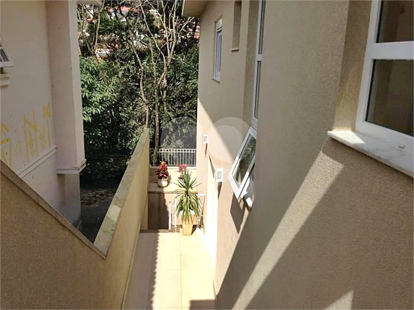 Casa à venda com 4 quartos, sendo 3 suítes,  no condomínio Itatinga 1, São Paulo - SP