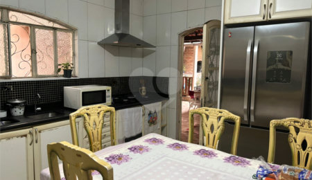 Casa Térrea à venda com 4 quartos, sendo 3 suítes,  em Vila Cocaia, Guarulhos, SP