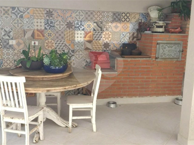 Casa à venda com 4 quartos, sendo 3 suítes,  em Butantã, São Paulo, SP
