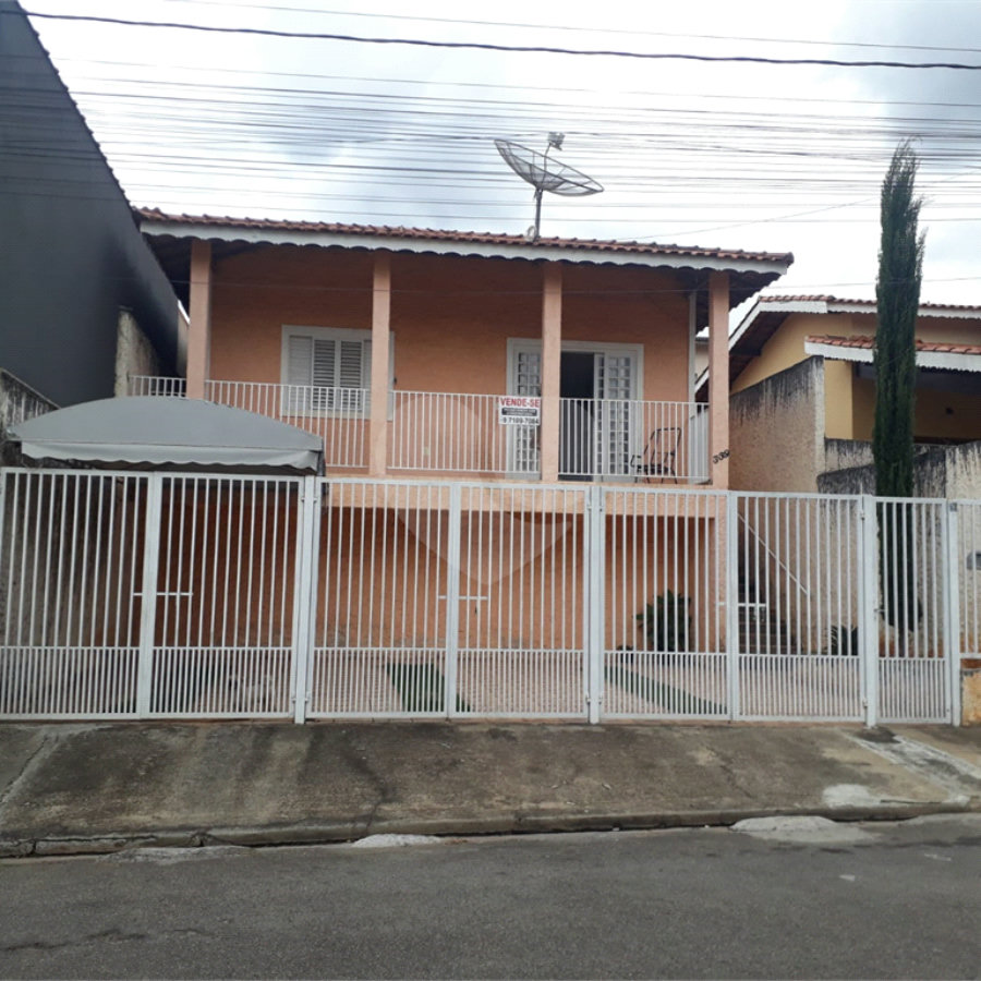 Casa à venda com 2 quartos no Centro, Bom Jesus dos Perdões, SP