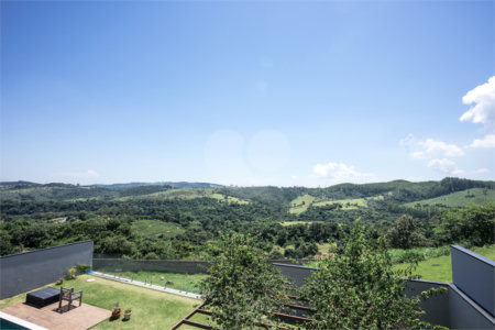 Casa à venda ou para alugar com 4 suítes no condomínio Campo de Toscana, Vinhedo - SP