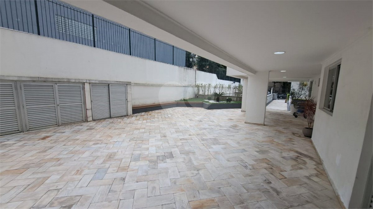 Apartamento à venda com 3 quartos, sendo 1 suíte, em Vila Mariana, São Paulo, SP
