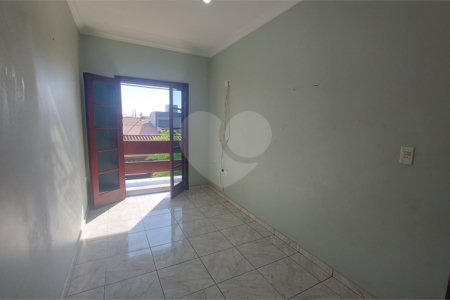 Sobrado à venda com 3 quartos, sendo 1 suíte, em Wanel Ville, Sorocaba, SP