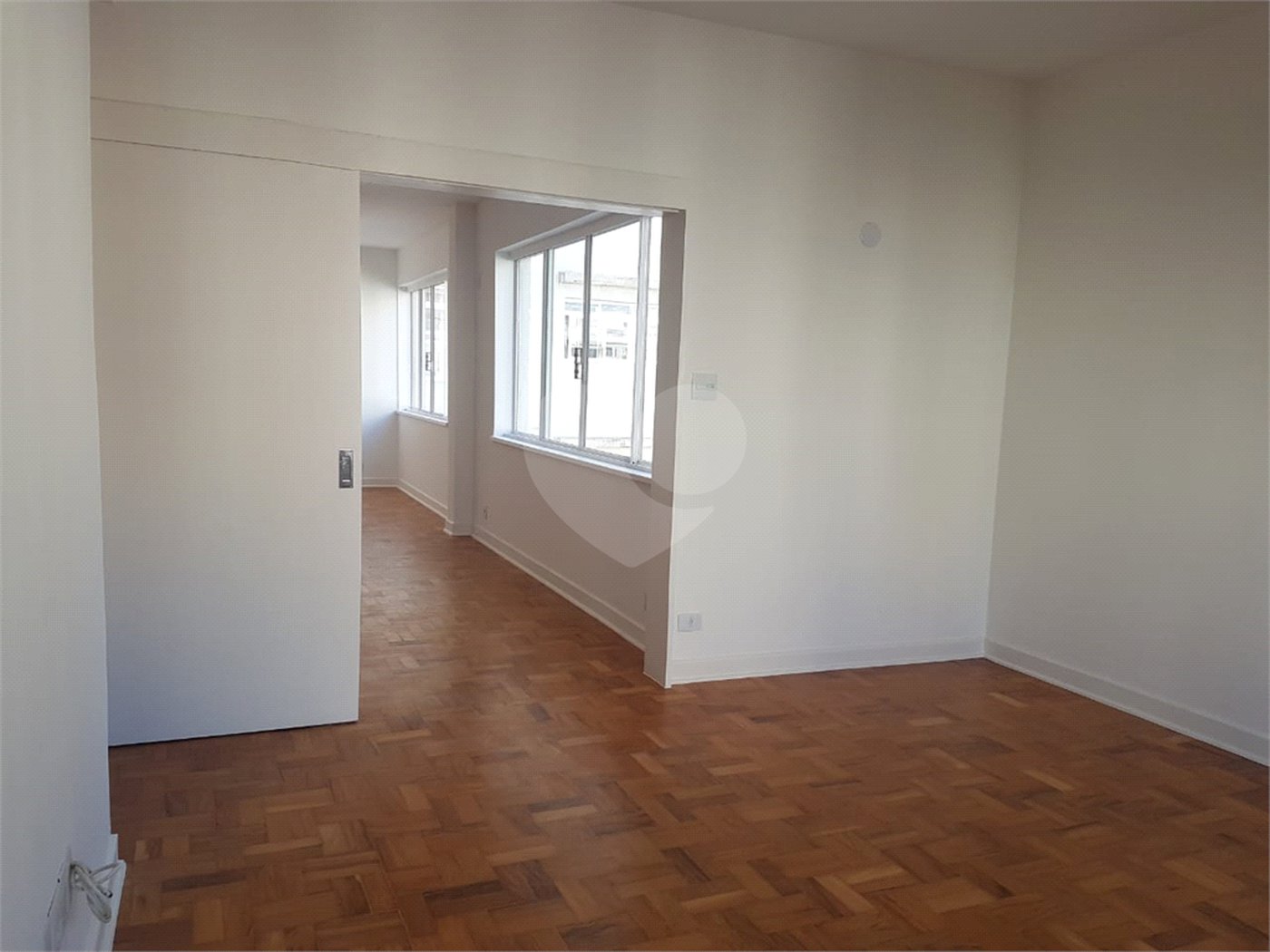 Apartamento à venda com 3 quartos, sendo 1 suíte, em Jardim Paulista, São Paulo, SP