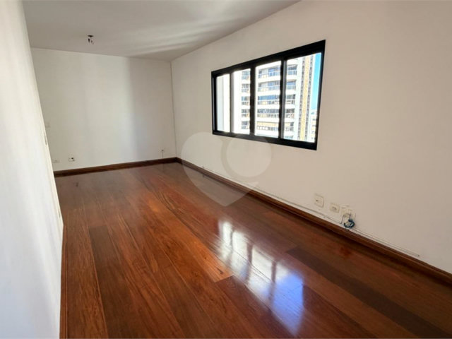Apartamento à venda ou para alugar com 3 quartos, sendo 1 suíte,  em Santana, São Paulo, SP