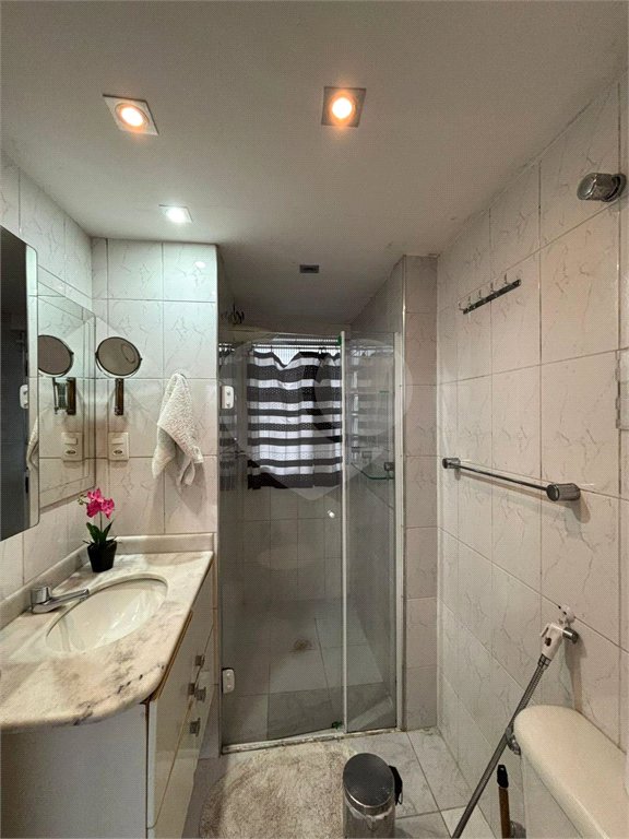 Apartamento à venda com 3 quartos, sendo 1 suíte,  em Jardim Paulista, São Paulo, SP