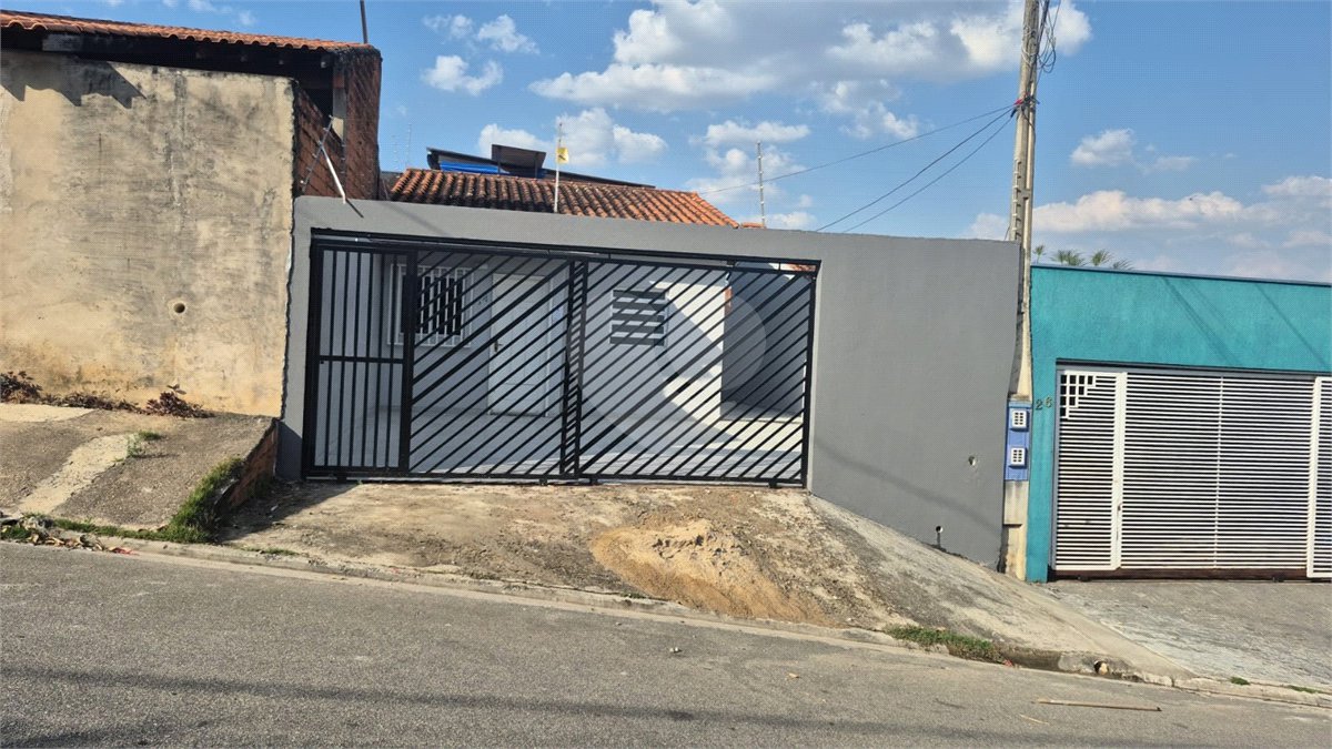 Casa de Vila à venda com 2 quartos, sendo 1 suíte, em Conjunto Residencial Jardim Villagio Torino, Sorocaba, SP