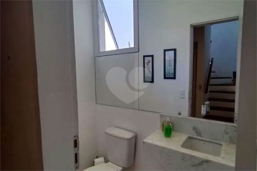 Maravilhosa Casa em Condomínio com 4 Suítes na Praia de Juquehy!!!