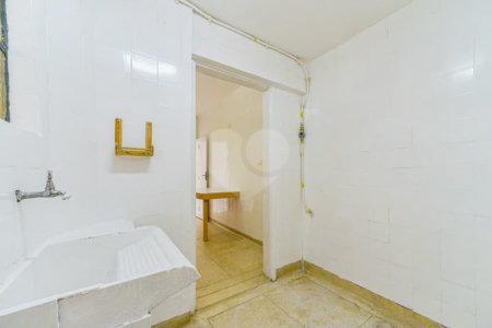 3 Quartos 0 Suites 2 Banheiros 0 Vagas 76 Área Útil 113 Área Total.