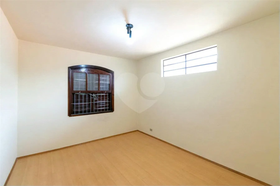 Casa à venda com 200m², 4 quartos e 2 vagas