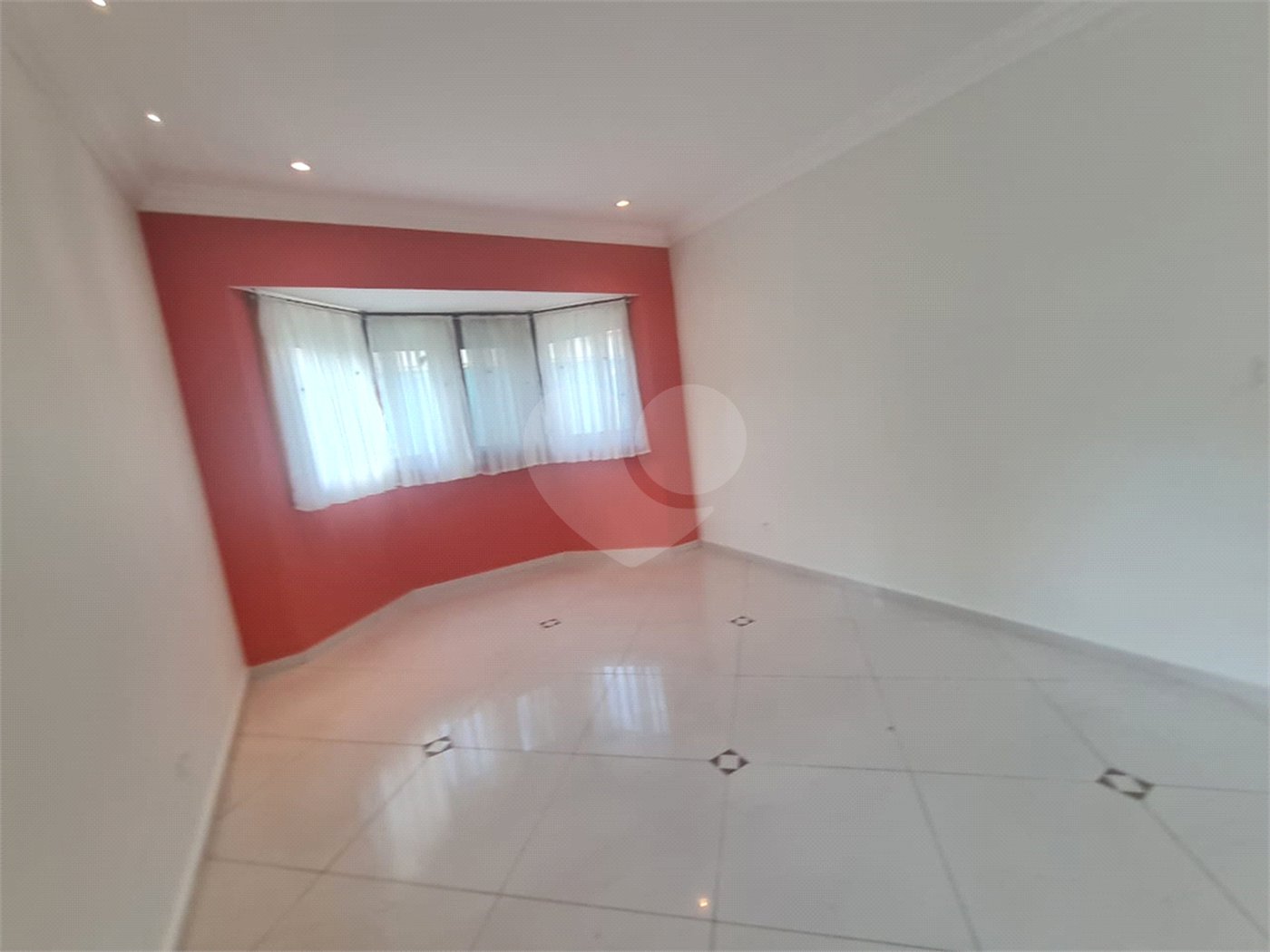 Casa à venda com 3 suítes em Interlagos, São Paulo, SP