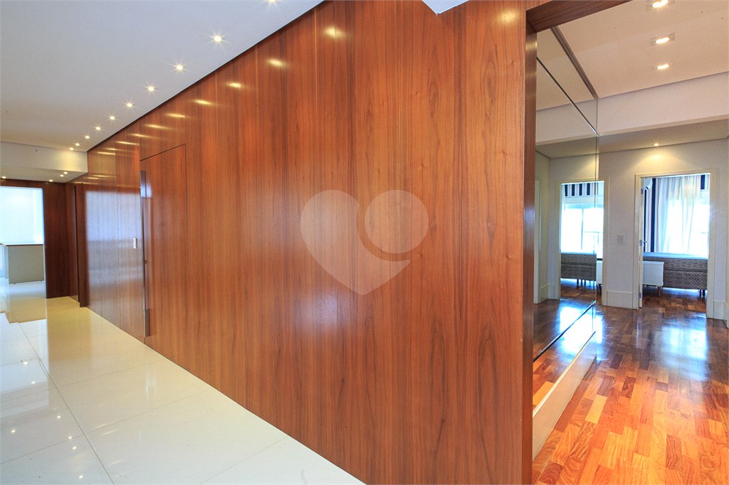 Apartamento à venda com 4 suítes em Alto da Boa Vista, São Paulo, SP