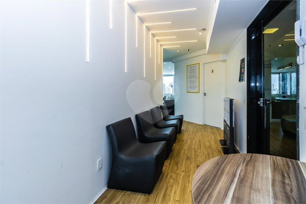 Conjunto comercial reformado á venda na Mooca