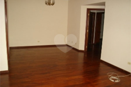 Apto com 130m² em frente ao SCC