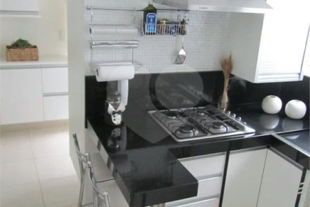Cobertura Duplex com 126,metros quadrados próximo ao Shopping Pátio Paulista.