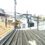 SOBRADO DE 100 M² COM 03 DORMITÓRIOS, VAGA E QUINTAL PARA LOCAÇÃO (OU VENDA) NO JARDIM DO COLEGIO-SANTANA