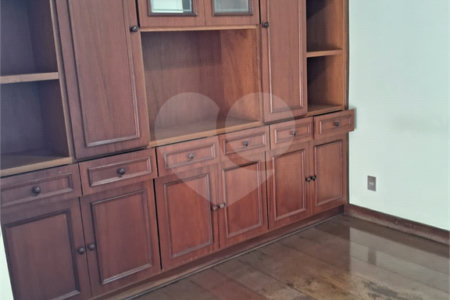 Apartamento para venda no Ed. Winston Monteiro Ricetti