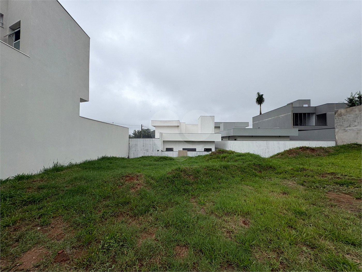 Lote à venda no Condomínio Village Damha IV