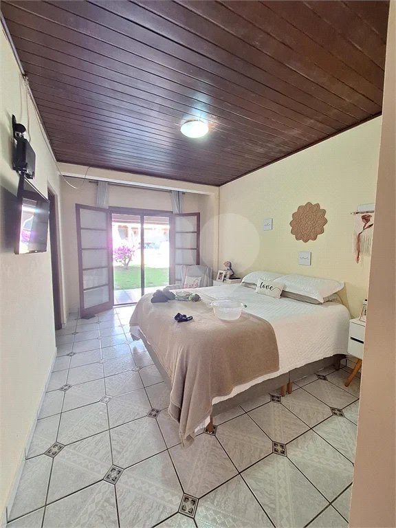 Casa para alugar com 3 quartos, sendo 1 suíte,  no condomínio Estância Marambaia, Vinhedo - SP