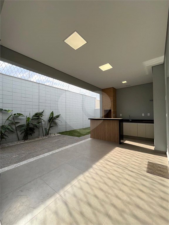 Casa à Venda no Condomínio Parque Faber IV