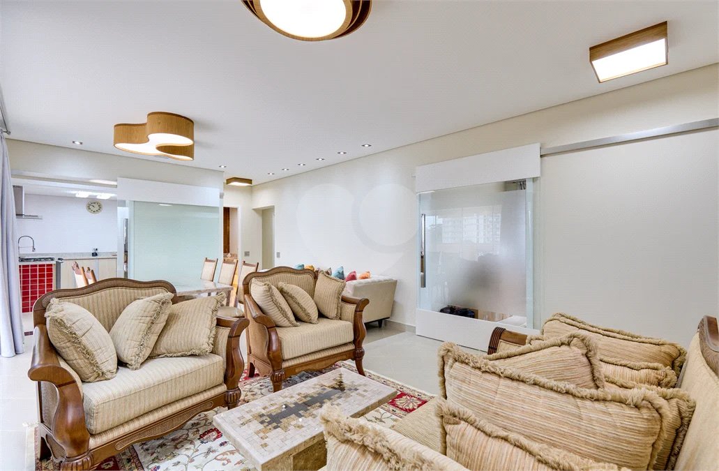 Apartamento à venda com 3 suítes em Jardim Marajoara, São Paulo, SP