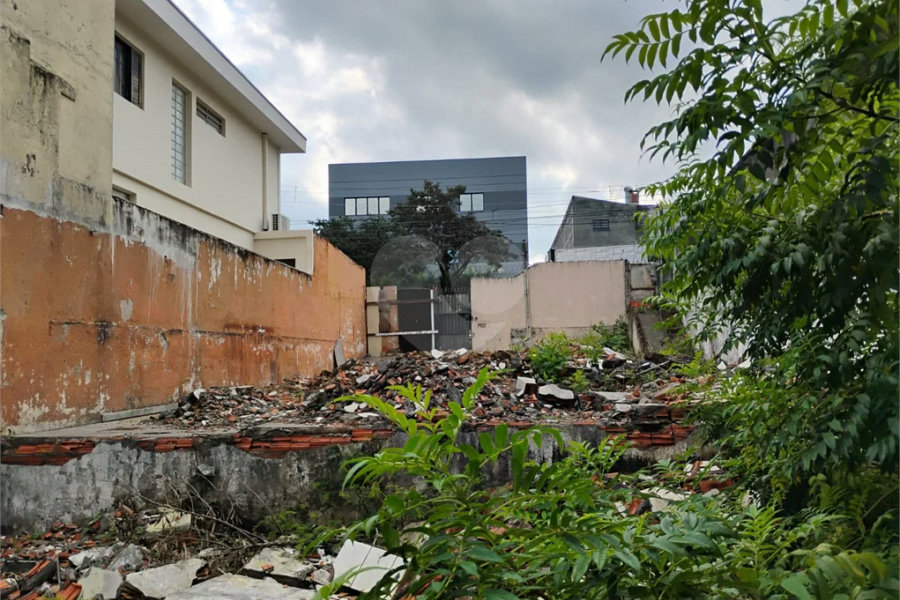 Vende-se Terreno de 715 m² na Vila Santa Catarina — Excelente oportunidade para investidores
