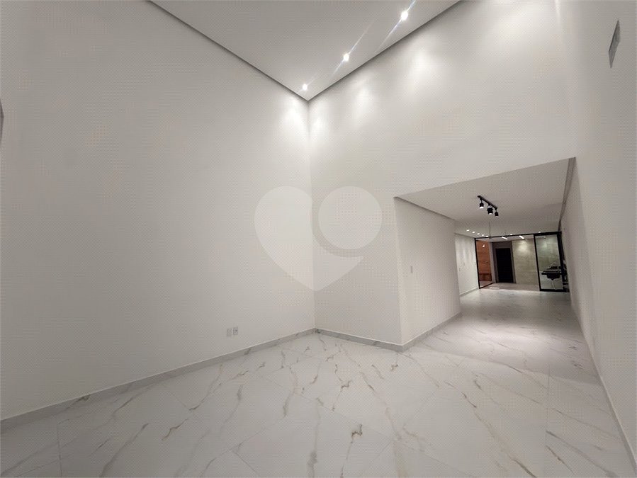 Casa Linear 3 quartos com 1 suíte, área de lazer