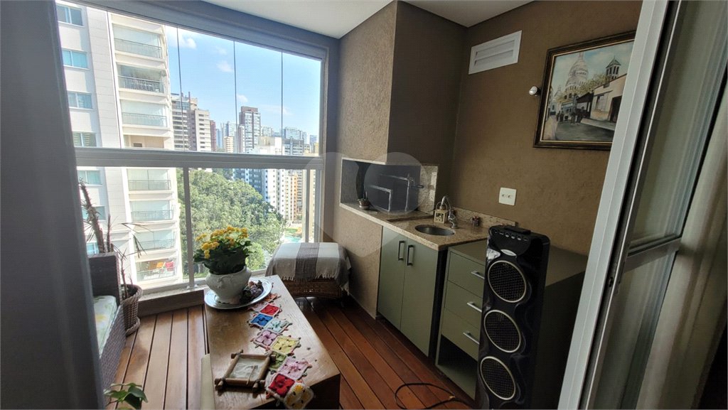 Apartamento à venda com 2 quartos, sendo 1 suíte, em Morumbi, São Paulo, SP