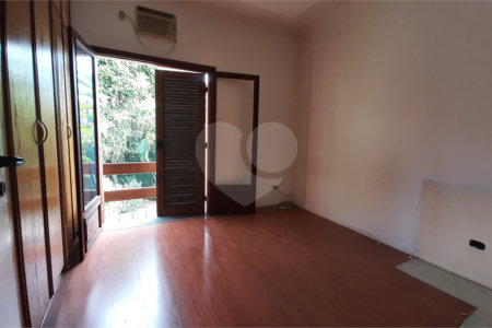 Casa Térrea à venda com 4 quartos, sendo 2 suítes, em Chácara Monte Alegre, São Paulo, SP