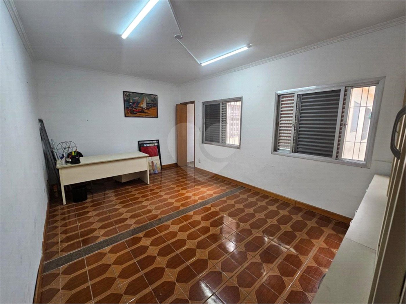 Casa Térrea na Vila Formosa de 233m2 com 3 dorms, 1 suíte, 3 banheiros e 4 vagas. Estuda permuta.