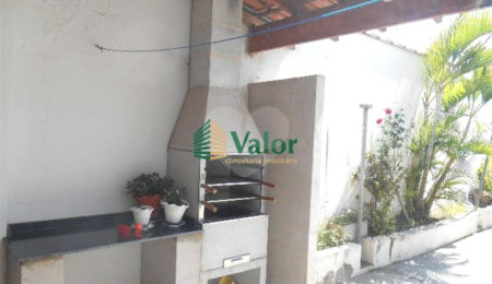 Casa à venda com 3 quartos, sendo 1 suíte,  em Parque Santa Felícia Jardim, São Carlos, SP