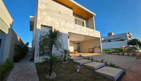 Casa à venda com 3 suítes no condomínio Parque Faber 4, São Carlos - SP