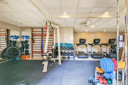 Apartamento a venda em Moema com 162m², 3 quartos ( suítes ) 3 vagas