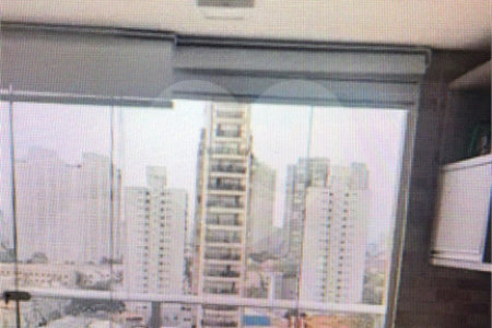 Apartamento na Mooca com 77m2 com 3 dormitórios sendo 1 suíte, 3 banheiros, 2 vagas de garagem
