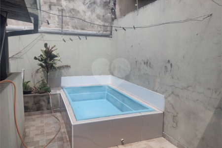 Casa térrea para venda.