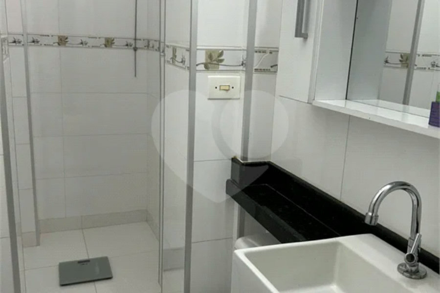 Apartamento amplo com 02 dormitórios, 01 suíte