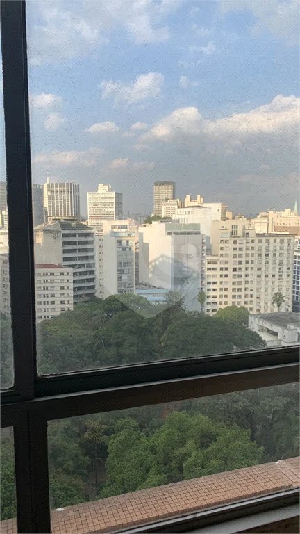 Edifício Louvre | Apartamento Neoclássico de 425m² à Venda na Praça da República — Centro de São Paulo