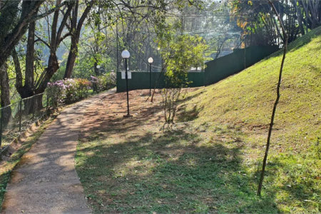 Casa à venda com 4 quartos, sendo 2 suítes, no condomínio Vila Panamericana, São Paulo - SP