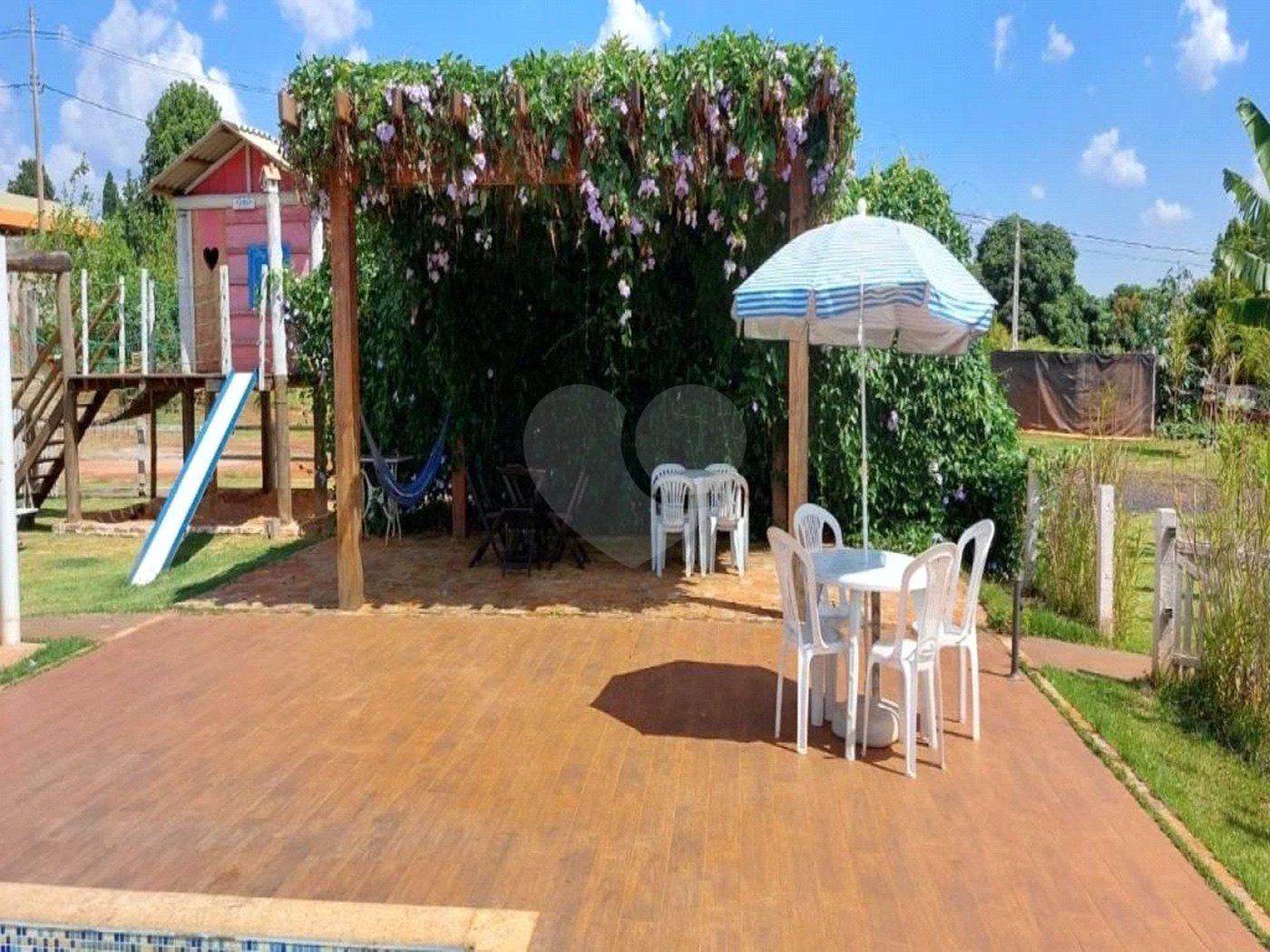 Chácara à venda com 4 quartos, sendo 1 suíte,  em Jardim dos Ipês, Brodowski, SP