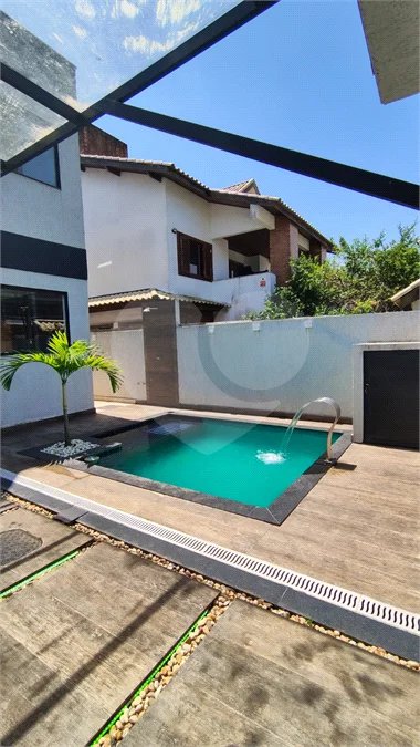 DUPLEX ALTO PADRÃO VARGEM PEQUENA