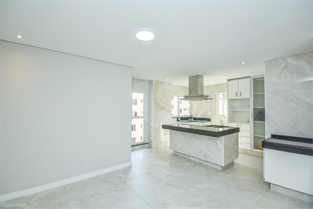 Amplo apartamento na Bela Vista com 177 m²