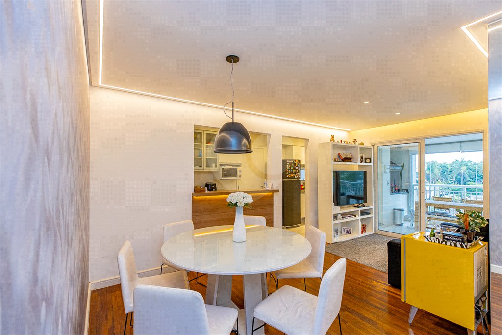 Apartamento à venda com 3 quartos, sendo 1 suíte, em Vila Mascote, São Paulo, SP