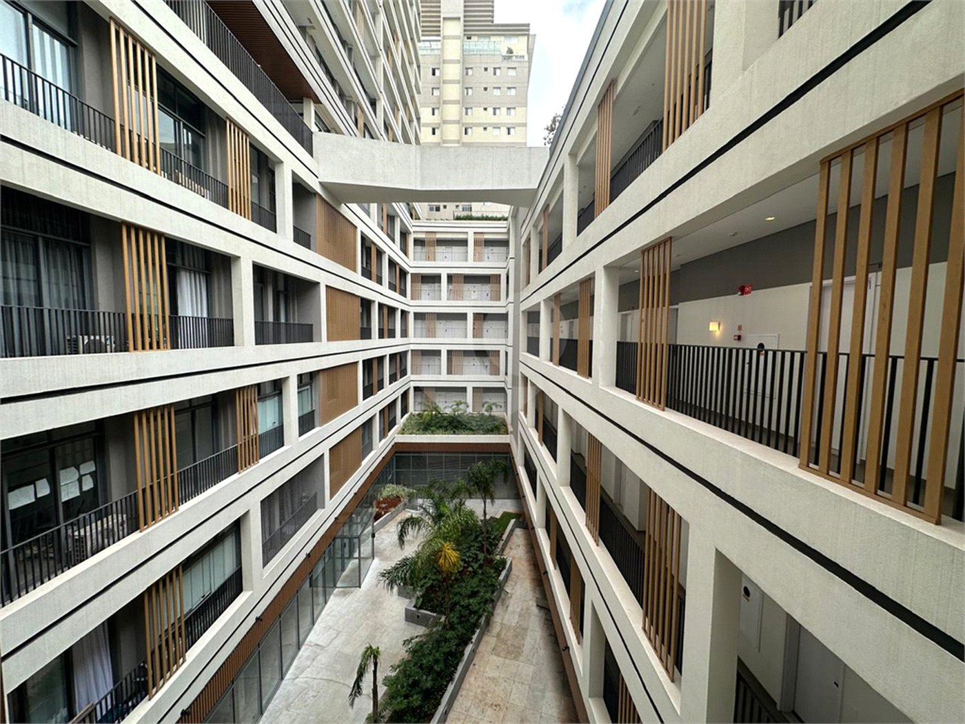 Studio 35 metros - planejado -pé direito de 3,70Mts - linda arquitetura - Vila Mariana