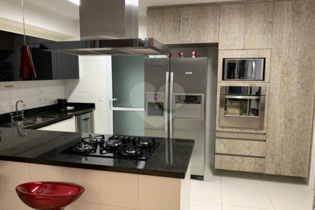 Apartamento à Venda na Mooca com 3 Suítes, Varanda Gourmet e 4 Vagas — 204m² no Condomínio Luzes da Mooca (Aceita Pet e Estuda Permuta)